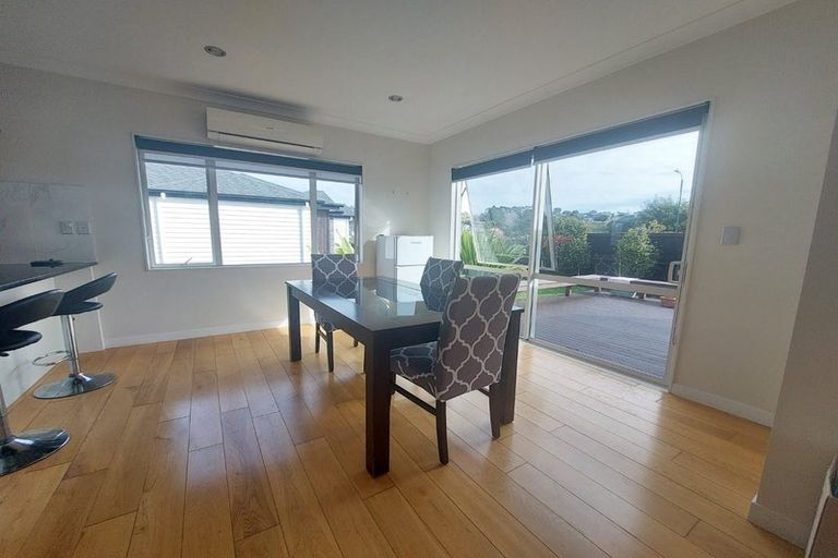 Photo of property in 21 Hornbill Drive, Fairview Heights, Auckland, 0632