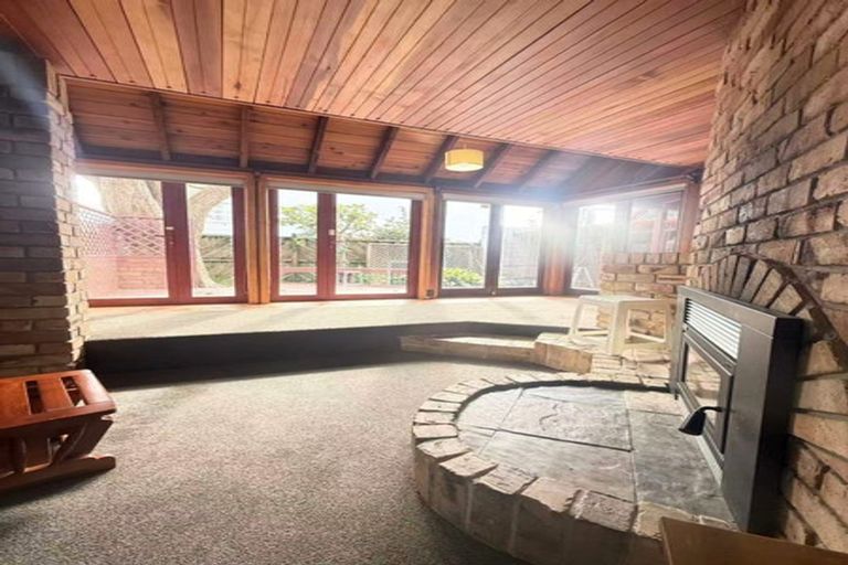 Photo of property in 7b The Esplanade, Eastern Beach, Auckland, 2012