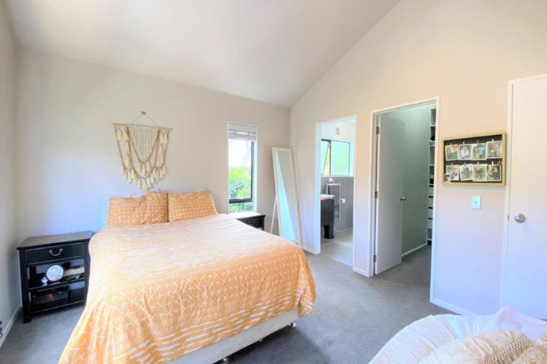 Photo of property in 1/141 Balmain Road, Birkenhead, Auckland, 0626