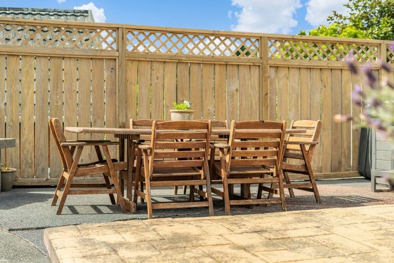 Photo of property in 56 Albatross Close, Whitby, Porirua, 5024