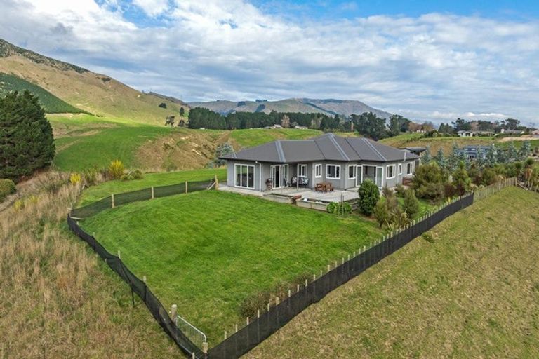 Photo of property in 52 Highland View Drive, Tokomaru, Palmerston North, 4474