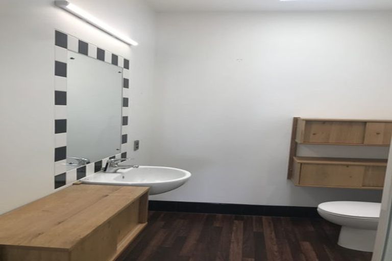Photo of property in Dominion Apartments, 25/80u Victoria Street, Wellington Central, Wellington, 6011