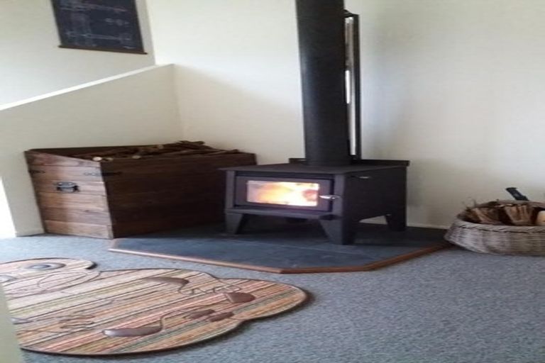 Photo of property in 6 Charles Green Drive, Cooks Beach, Whitianga, 3591