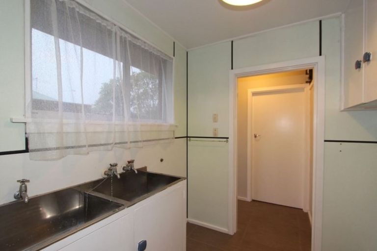 Photo of property in 21 Inwoods Road, Parklands, Christchurch, 8083