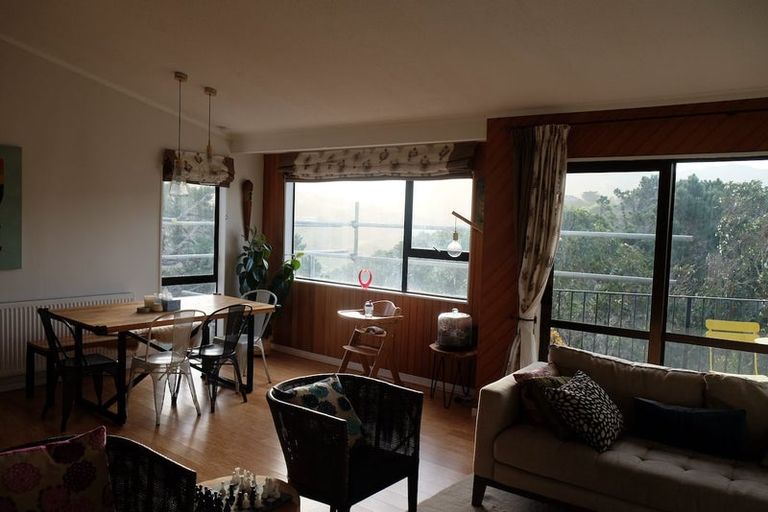 Photo of property in 132 Wadestown Road, Wadestown, Wellington, 6012