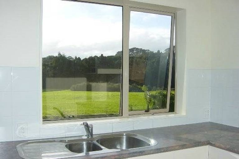 Photo of property in 16a Norman Close, The Gardens, Auckland, 2105