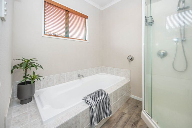 Photo of property in 1a Macdonald Road, Glenview, Hamilton, 3206