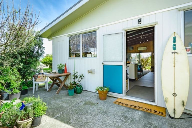 Photo of property in 53 Dixie Street, Te Horo Beach, Otaki, 5581