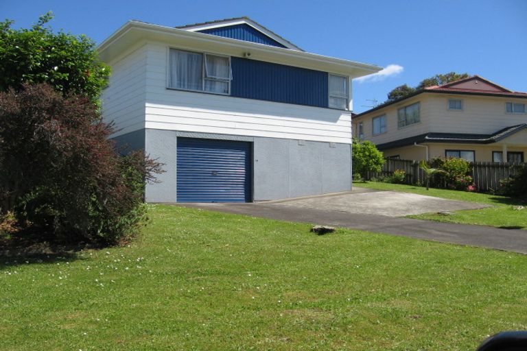 Photo of property in 1/2 Komako Place, Papatoetoe, Auckland, 2025