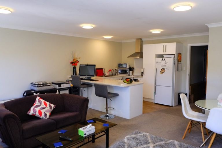 Photo of property in 19u4 Collins Avenue, Tawa, Wellington, 5028