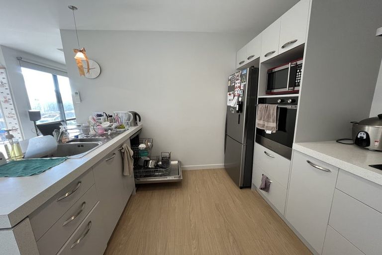 Photo of property in 11 Tangy Loch Lane, Broomfield, Christchurch, 8042