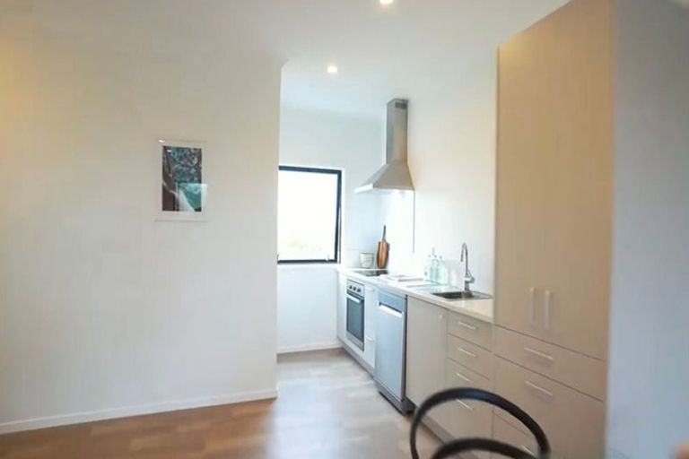 Photo of property in 3/500 Te Atatu Road, Te Atatu Peninsula, Auckland, 0610