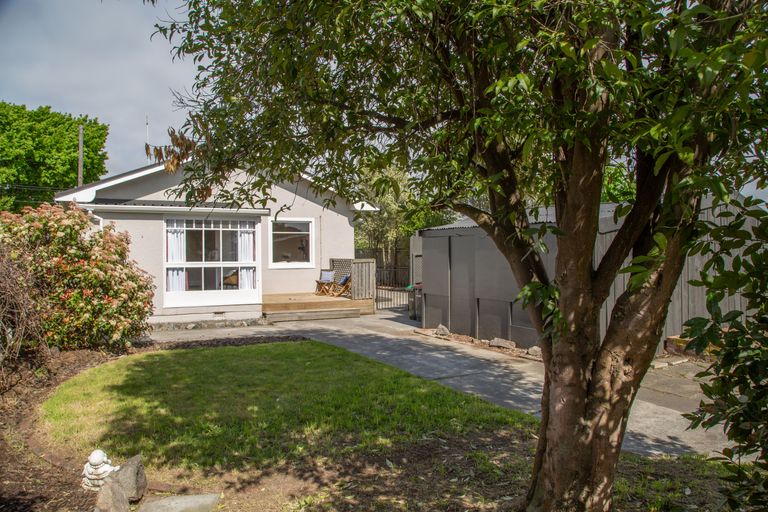 Photo of property in 12 Carnarvon Street, Linwood, Christchurch, 8062