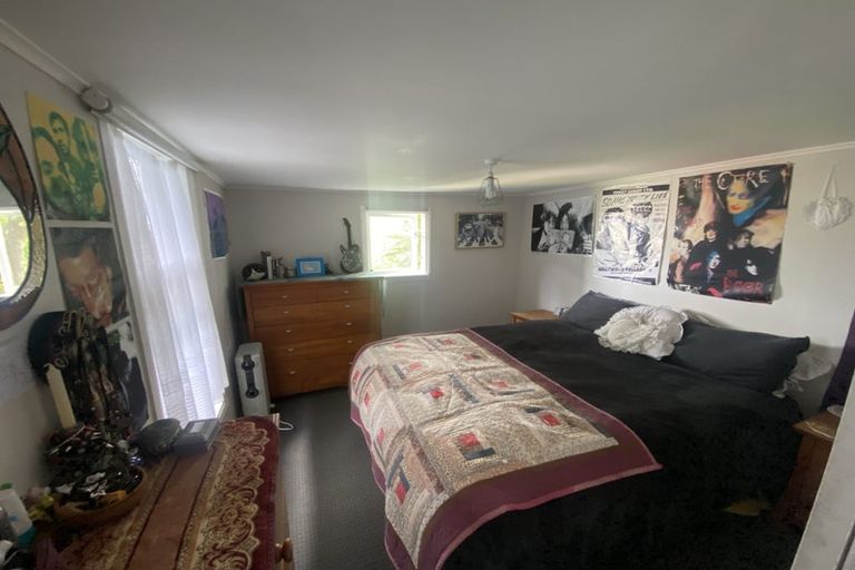 Photo of property in 95 Kelburn Parade, Kelburn, Wellington, 6012