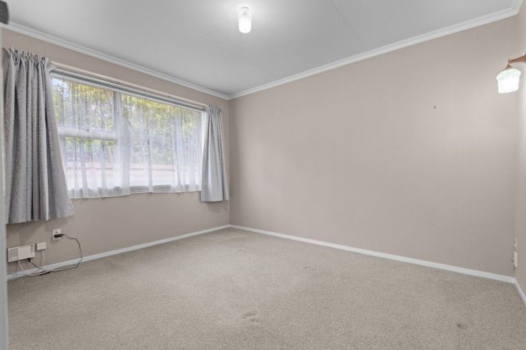 Photo of property in 2/102 Heretaunga Street, Palmerston North, 4414