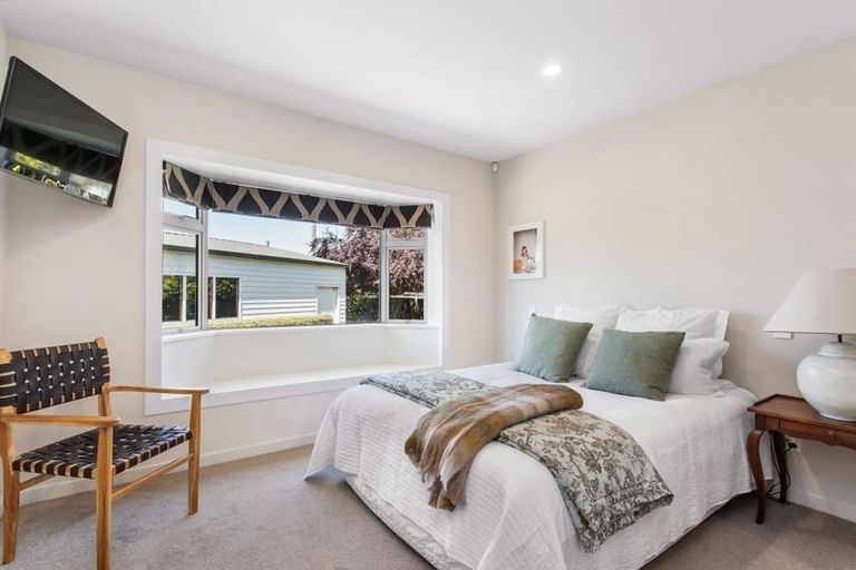 Photo of property in 32 Koromiko Street, Saint Martins, Christchurch, 8022