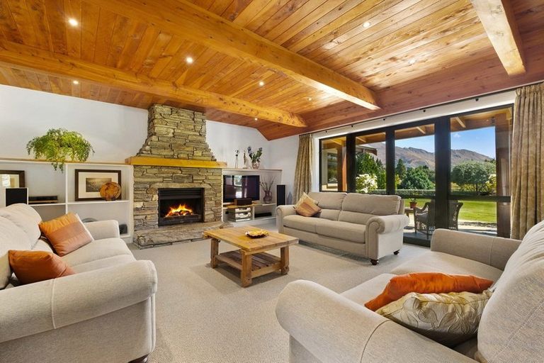 Photo of property in 24 Golf Course Road, Wanaka, 9305