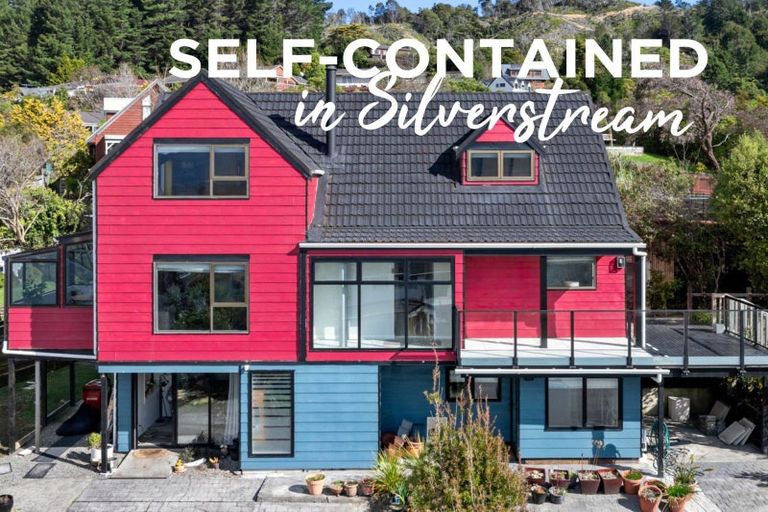 Photo of property in 12 Roman Close, Silverstream, Upper Hutt, 5019