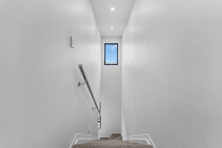 Photo of property in 22b Justamere Place, Weymouth, Auckland, 2103