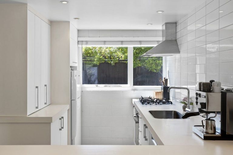 Photo of property in 102 Winchester Street, Merivale, Christchurch, 8014
