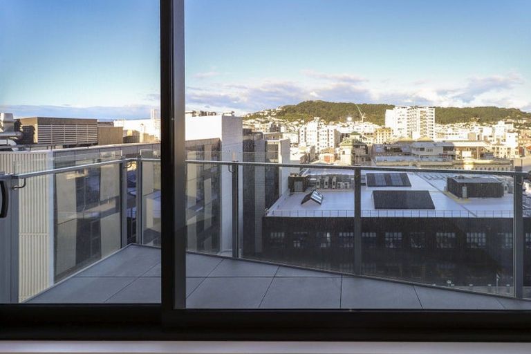 Photo of property in Victoria Lane Apartments, 704/161 Victoria Street, Te Aro, Wellington, 6011