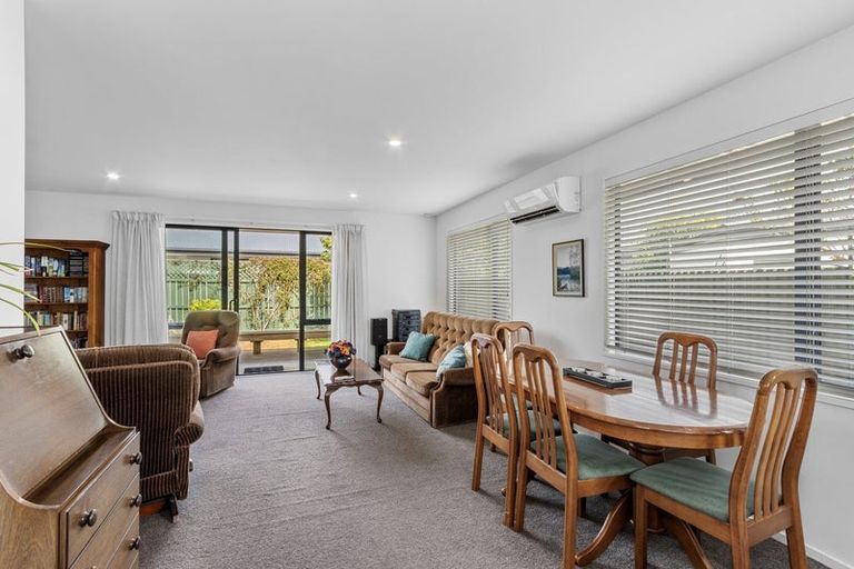 Photo of property in 2/178 Bowhill Road, New Brighton, Christchurch, 8083