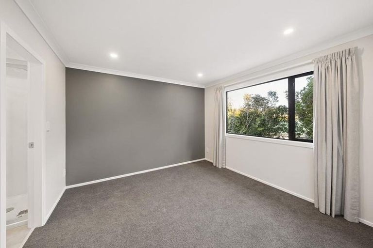 Photo of property in 44e Phillip Street, Johnsonville, Wellington, 6037