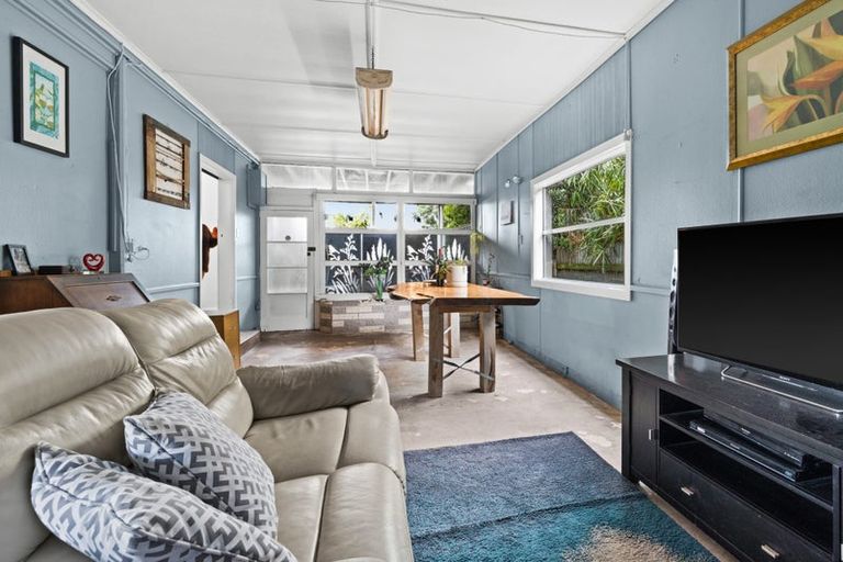 Photo of property in 292 Clifton Road, Te Awanga, 4102