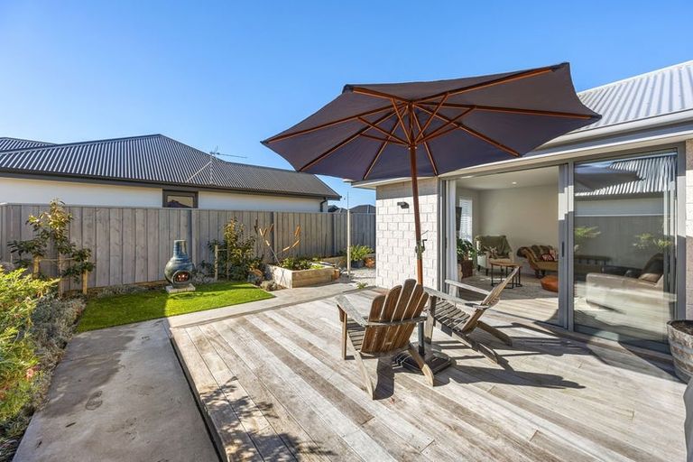 Photo of property in 5 Te Pakiaka Road, Pegasus, 7612