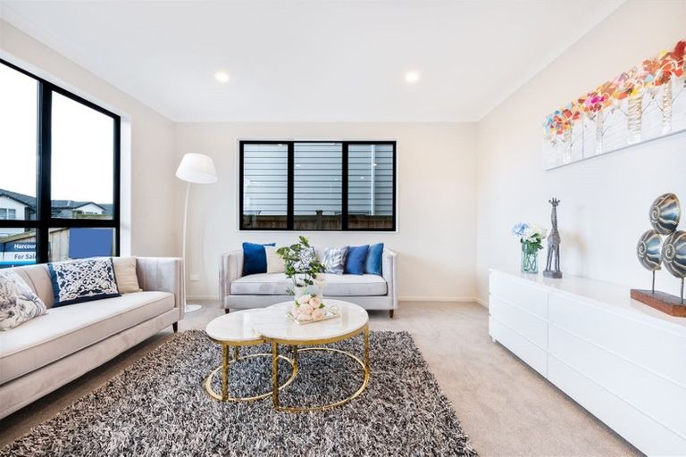 Photo of property in 22 Carrygawley Road, Flat Bush, Auckland, 2019
