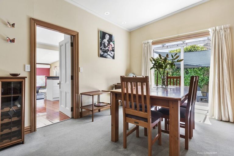 Photo of property in 44 Donald Street, Karori, Wellington, 6012