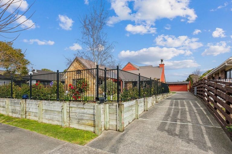 Photo of property in 94 Kapanui Road, Waikanae, 5036