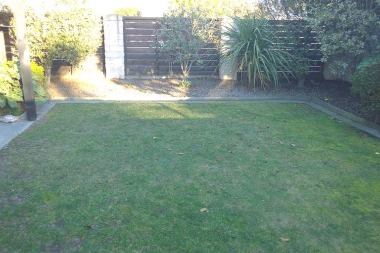 Photo of property in 8 Brixton Street, Islington, Christchurch, 8042