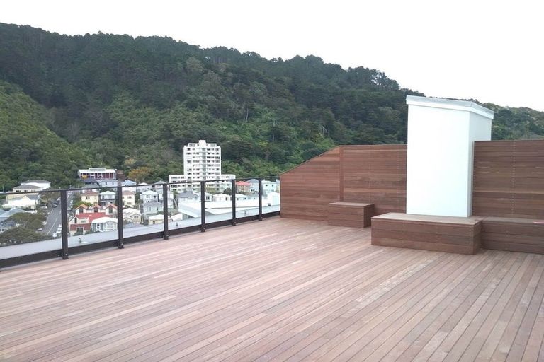 Photo of property in Frame Apartments, 804/111u Molesworth Street, Thorndon, Wellington, 6011