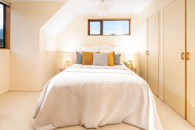 Photo of property in 13 Bendbrook Way, Ngaio, Wellington, 6035