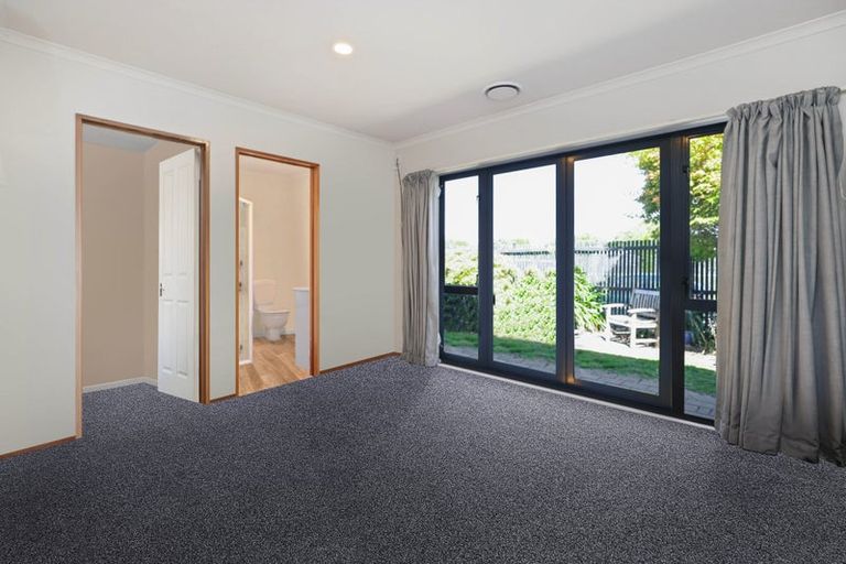 Photo of property in 21 Thomson Street, Tinwald, Ashburton, 7700