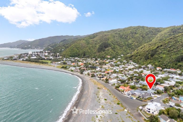 Photo of property in 28 Miro Street, Eastbourne, Lower Hutt, 5013