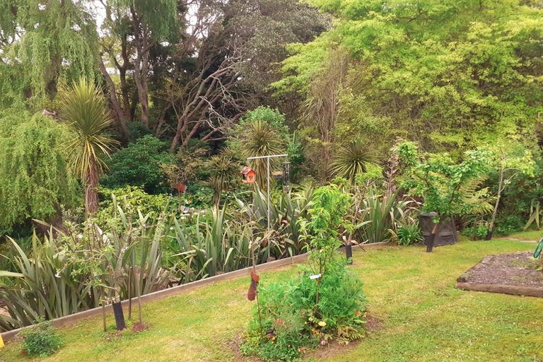 Photo of property in 48 Bays Road, Orere Point, 2585