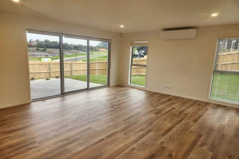 Photo of property in 1 Monterey Rise, Te Kamo, 0112