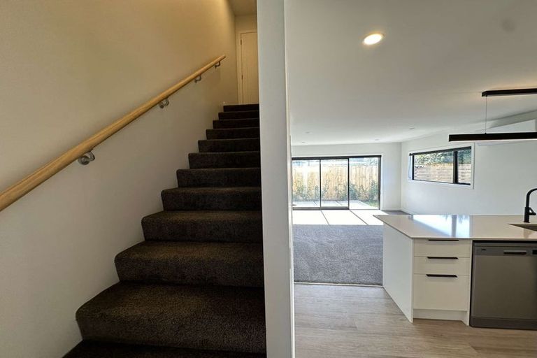 Photo of property in 36b Oxford Crescent, Ebdentown, Upper Hutt, 5018