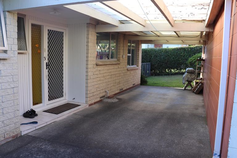 Photo of property in 3/91 Great South Road, Manurewa, Auckland, 2102