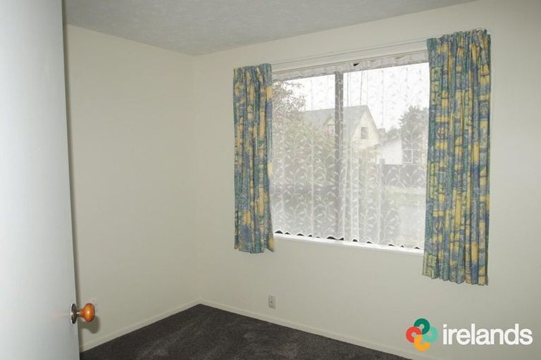 Photo of property in 32 Cowes Street, Avondale, Christchurch, 8061