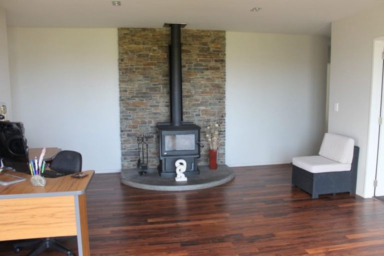 Photo of property in 22 Snodgrass Road, Westport, 7892