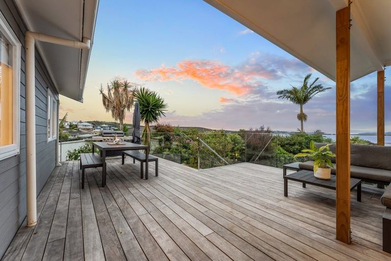 Photo of property in 21 Hinemoa Place, Snells Beach, 0920