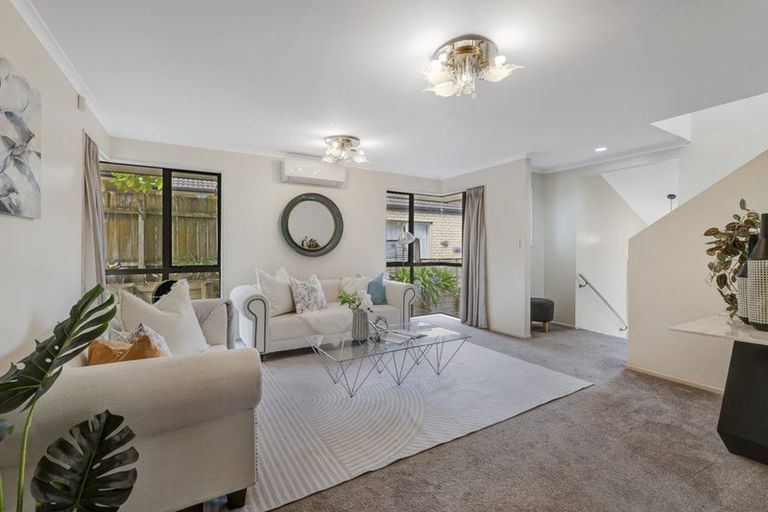 Photo of property in 26 Black Teal Close, Unsworth Heights, Auckland, 0632