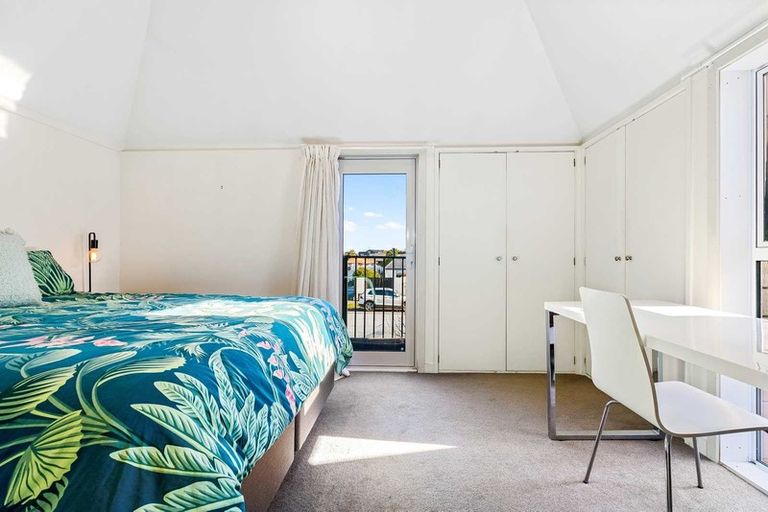 Photo of property in 102 Winchester Street, Merivale, Christchurch, 8014