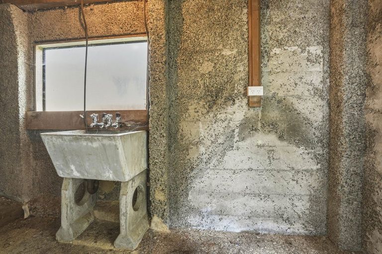 Photo of property in 5 Stephen Street, Halfway Bush, Dunedin, 9010