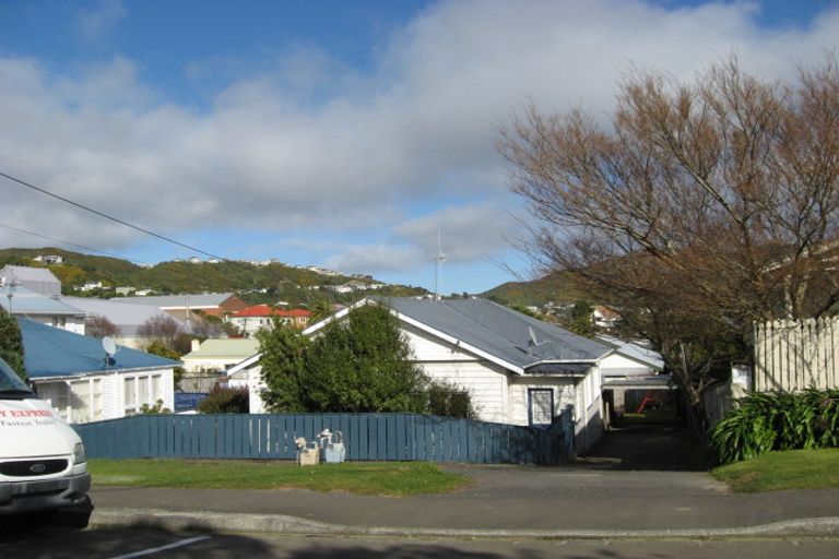Photo of property in 15b Raine Street, Karori, Wellington, 6012