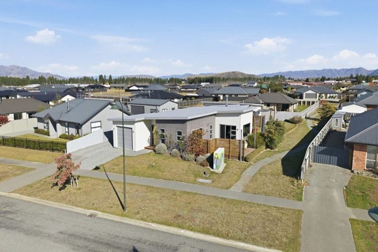 Photo of property in 12 Grandvue Drive, Twizel, 7901