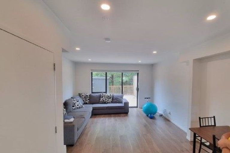Photo of property in 53 Morihana Close, Glen Eden, Auckland, 0602